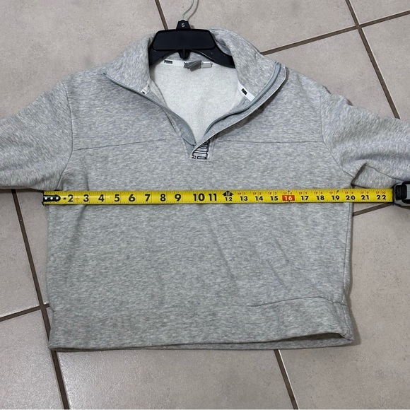 Puma Womens Hoodie Gray mock neck Pullover boxy Sweatshirt size Small - Picture 6 of 7